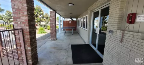 4304 Sabal Ct, Bakersfield, CA 93301 photo 21
