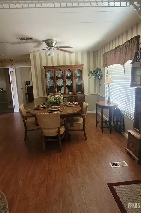 4304 Sabal Ct, Bakersfield, CA 93301 photo 6