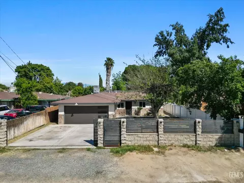 1000 Delfino Ln, Bakersfield, CA 93304