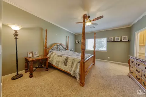 Bedroom - 20674 Pinon Canyon Dr, Tehachapi, CA 93561 photo 1 of 6
