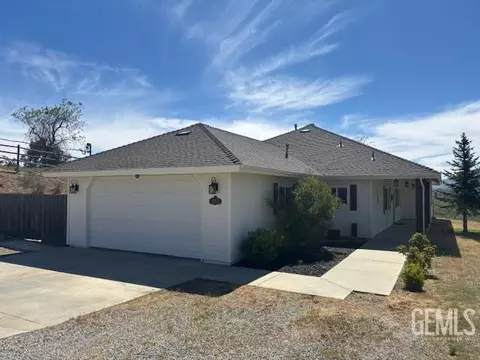Exterior - 20674 Pinon Canyon Dr, Tehachapi, CA 93561 photo 2 of 18