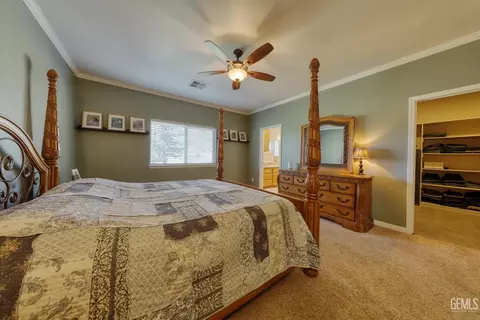 Bedroom - 20674 Pinon Canyon Dr, Tehachapi, CA 93561 photo 2 of 6