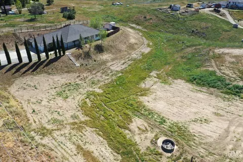 View/Area - 20674 Pinon Canyon Dr, Tehachapi, CA 93561 photo 1 of 4