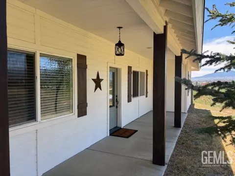 Exterior - 20674 Pinon Canyon Dr, Tehachapi, CA 93561 photo 5 of 18