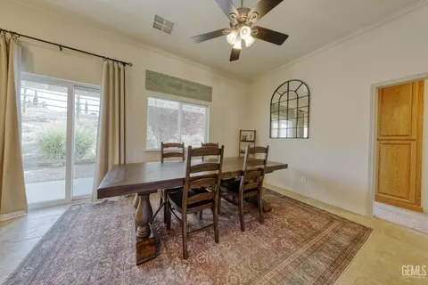 Dining - 20674 Pinon Canyon Dr, Tehachapi, CA 93561 photo 1 of 3