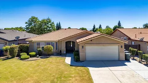 5813 Ragusa Ln, Bakersfield, CA 93308