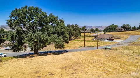 28420 Delaware, Tehachapi, CA 93561 photo 7
