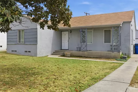 2312 Olympic Dr, Bakersfield, CA 93308