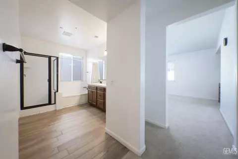 Entry Way - 14704 Coyle Cir, Bakersfield, CA 93311 photo 7 of 10