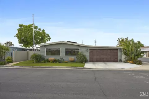 4321 Sabal Ct, Bakersfield, CA 93301 photo 4