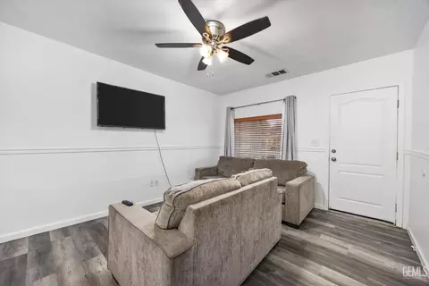 Other - 209 Pacific Ave, Shafter, CA 93263 photo 2 of 7