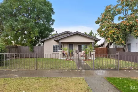 Exterior - 209 Pacific Ave, Shafter, CA 93263 photo 2 of 9
