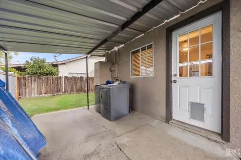 Other - 209 Pacific Ave, Shafter, CA 93263 photo 6 of 7
