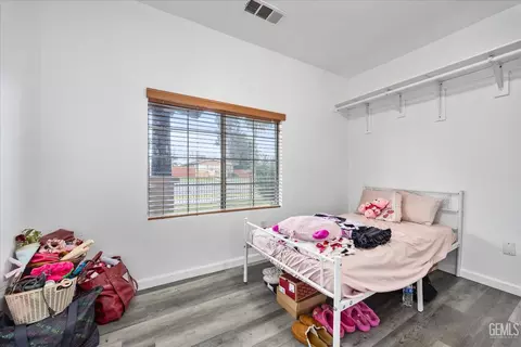 Bedroom - 209 Pacific Ave, Shafter, CA 93263 photo 2 of 4