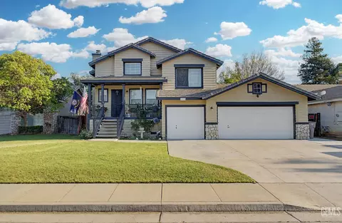 11523 Wrangler Dr, Bakersfield, CA 93312