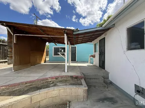 407 E St, Taft, CA 93268 photo 8