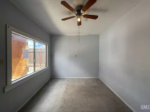 407 E St, Taft, CA 93268 photo 38