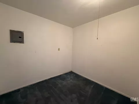 407 E St, Taft, CA 93268 photo 42