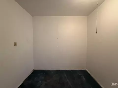 407 E St, Taft, CA 93268 photo 43