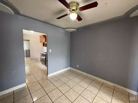 407 E St, Taft, CA 93268 photo 18