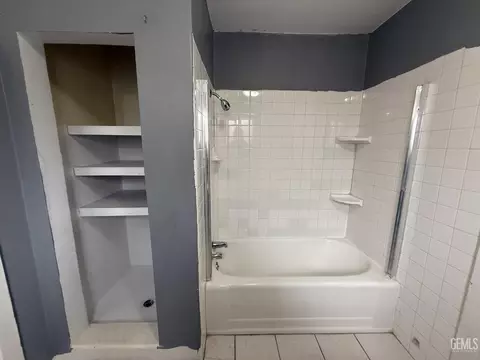 407 E St, Taft, CA 93268 photo 26