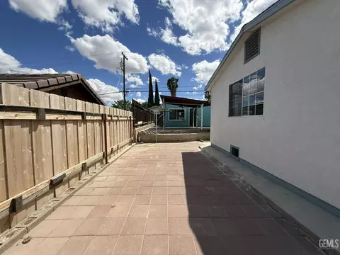407 E St, Taft, CA 93268 photo 5