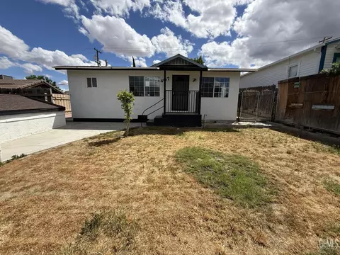 407 E St, Taft, CA 93268