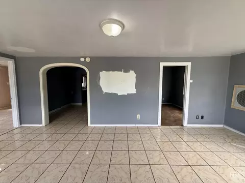 407 E St, Taft, CA 93268 photo 21