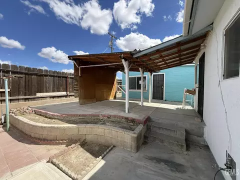 407 E St, Taft, CA 93268 photo 7