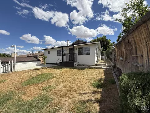 407 E St, Taft, CA 93268 photo 3