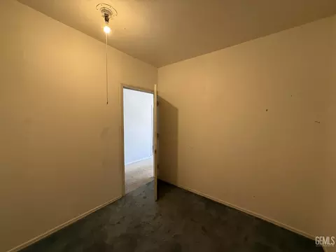 407 E St, Taft, CA 93268 photo 44