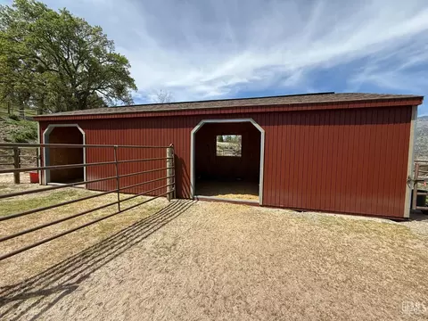 Other - 28100 Cumberland Rd, Tehachapi, CA 93561 photo 1 of 10