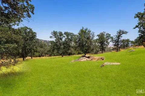 1 Kirkham Ct, Keene, CA 93531 photo 7