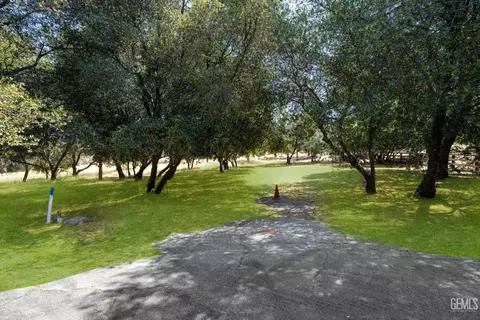 1 Kirkham Ct, Keene, CA 93531 photo 2