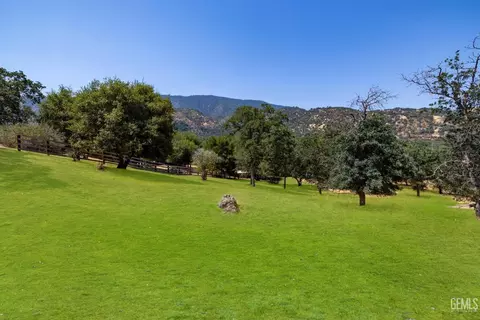 1 Kirkham Ct, Keene, CA 93531 photo 10