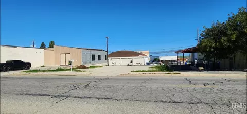 610 Main St, Taft, CA 93268 photo 2