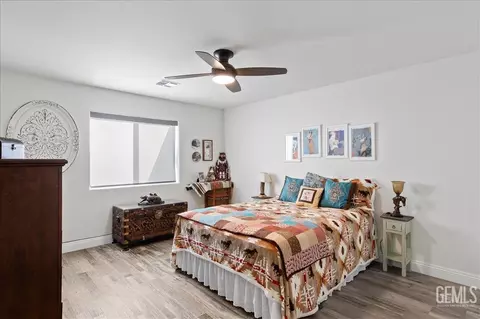 Bedroom - 17600 Ascot Ct, Tehachapi, CA 93561 photo 1 of 5
