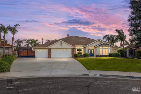 11305 Darlington Ave, Bakersfield, CA 93312