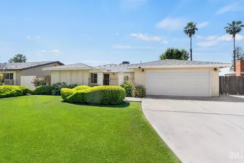 4709 Pinecastle Ave, Bakersfield, CA 93313