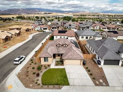 4617 Freestone, Bakersfield, CA 93306 photo 2