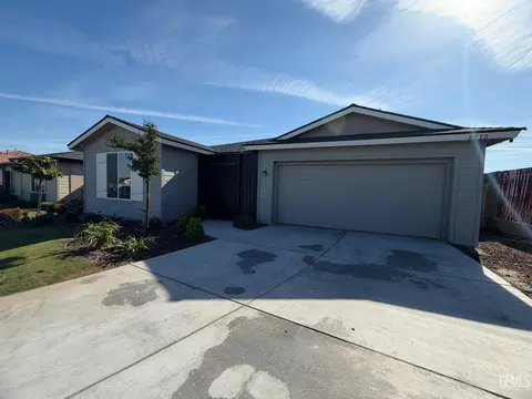 6813 Crawley Ct, Bakersfield, CA 93307