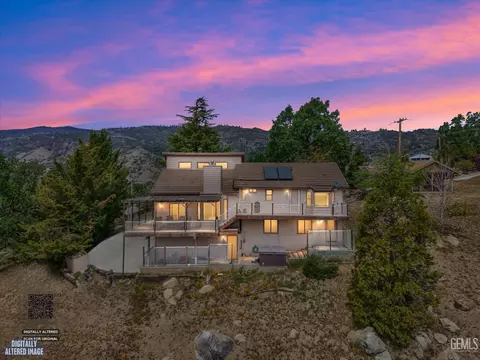Exterior - 27020 Barkes Way, Tehachapi, CA 93561 photo 2 of 13