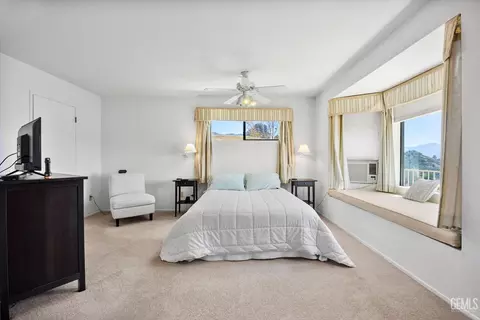 Bedroom - 27020 Barkes Way, Tehachapi, CA 93561 photo 1 of 3