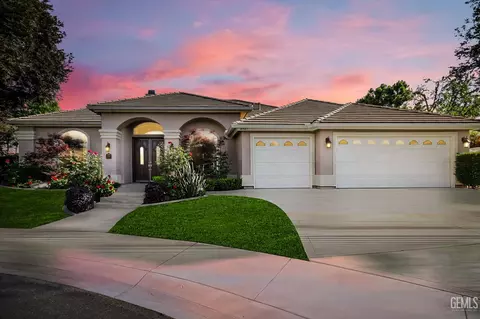 8907 Cashmere Ct, Bakersfield, CA 93312