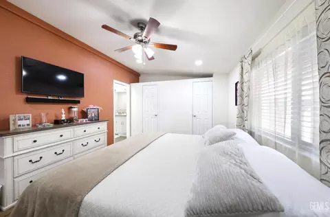 Bedroom - 250 E Telegraph Rd #211, Fillmore, CA 93015 photo 4 of 5