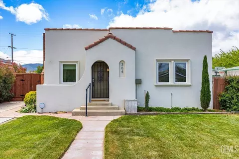 Exterior - 304 W D St, Tehachapi, CA 93561 photo 2 of 15