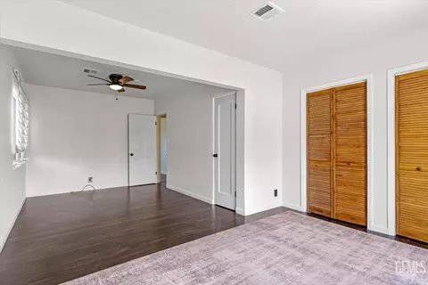 Bedroom - 304 W D St, Tehachapi, CA 93561 photo 2 of 4