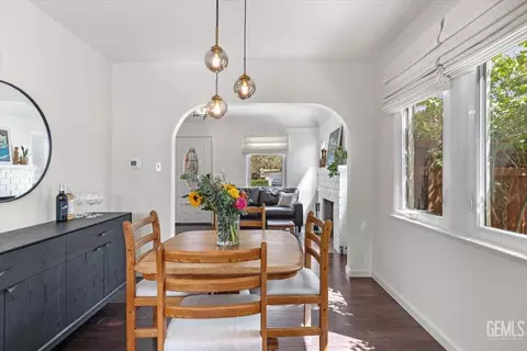 Dining - 304 W D St, Tehachapi, CA 93561 photo 2 of 3