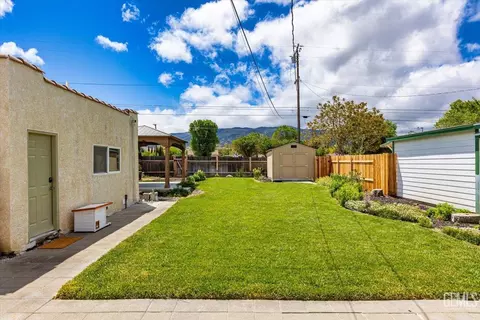Exterior - 304 W D St, Tehachapi, CA 93561 photo 11 of 15
