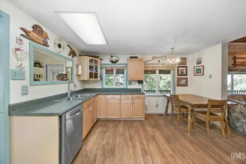 Kitchen - 45071 Forest Dr, Posey, CA 93260 photo 4 of 5